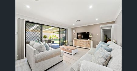 Family Home in Prime Woonona Location - Photo 2