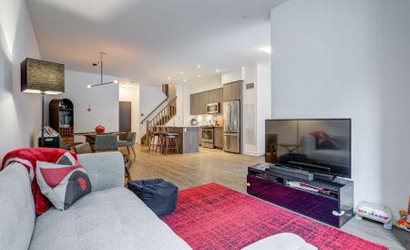 For Lease - 36 Bruyeres Mews Unit# TH06, Toronto, Ontario - Photo 3