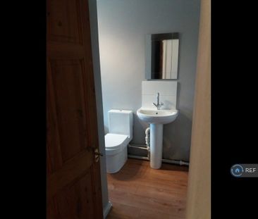 2 bedroom terraced house to rent - Photo 6