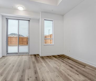 For Lease - 3025 Trailside Drive Unit# 135, Oakville, Ontario - Photo 4