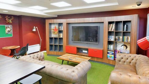 1 bedroom private hall to rent - Photo 1