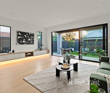 37A MacDonald Avenue, Altona North VIC 3025 - Townhouse For Rent | ... - Photo 4