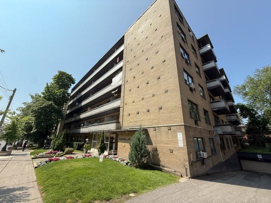 Baintree Apartments — Parkdale 1 Bedroom - Photo 1