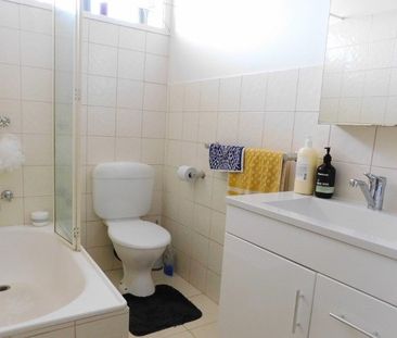 10/309 Heidelberg Road, Northcote - Photo 3