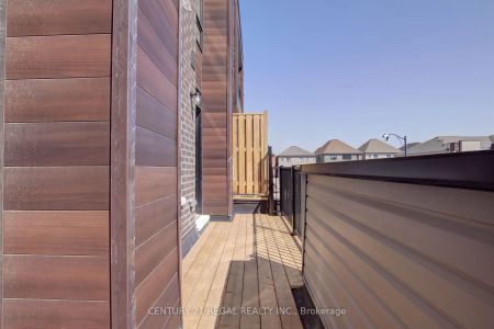 Condo Townhouse For Lease | N9195068 - Photo 2