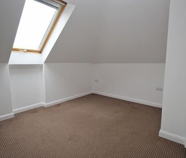 4 bedroom semi-detached house to rent - Photo 1