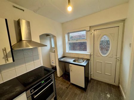 2 bedroom flat to rent - Photo 5