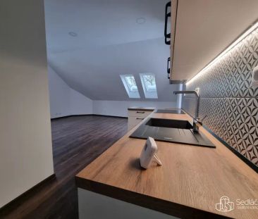 Pronájem moderního bytu 3+kk s terasou v centru města - Photo 3