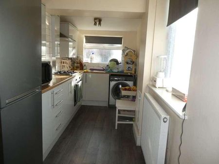 Kings Road, Firswood, Manchester, M16 - Photo 4