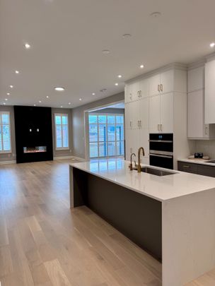 For Lease - 1216 Onyx Trail, Oakville, Ontario - Photo 1