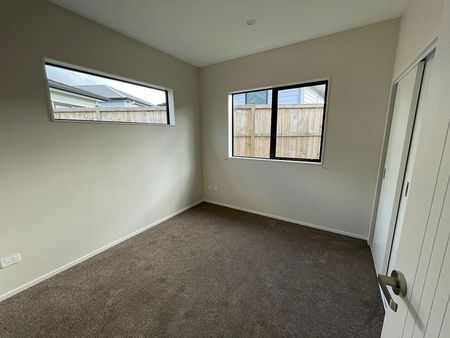 Perfect 4 bed familiy home - Photo 3