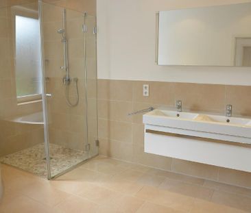 Sanierter Altbau mit besonderem Charme! Gehobene Ausstattung! - Photo 5