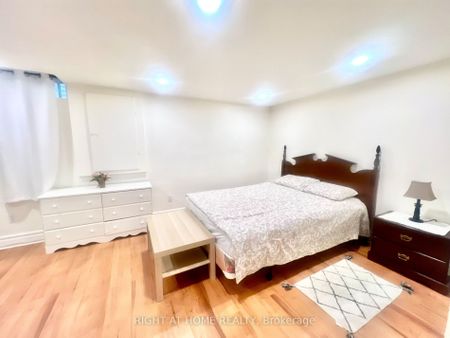 For Lease - 289 Laurentian Avenue Unit# Basement, Mississauga, Ontario - Photo 3