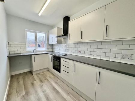 2 bedroom flat to rent - Photo 5