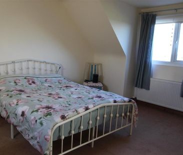 2 bedroom semi-detached house to rent - Photo 6