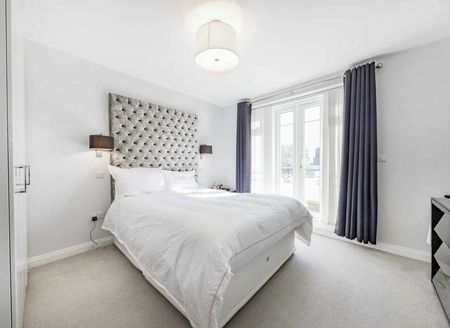 Marsham Street - Photo 4