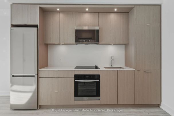 60 Central Park Roadway #1605 - Photo 1