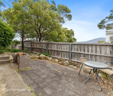 Stylish One-Bedroom Loft in Mount Nelson - Photo 5