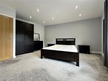 710A, King Lane, Leeds, West Yorkshire, LS17 7AW - Photo 4