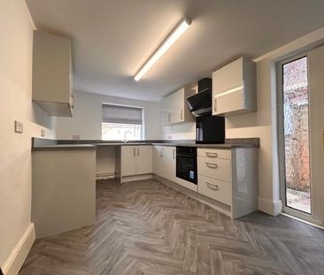 2 bedroom terraced house to rent - Photo 6