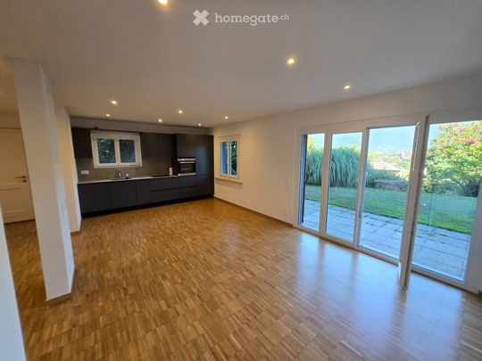 3.5 appena rinnovato, grande giardino privato, due posteggi - Foto 1