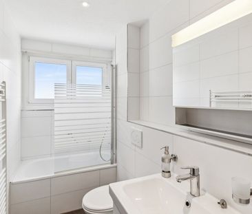 Modern 3.5-room apartment on the 1st floor in a quiet location - Photo 4