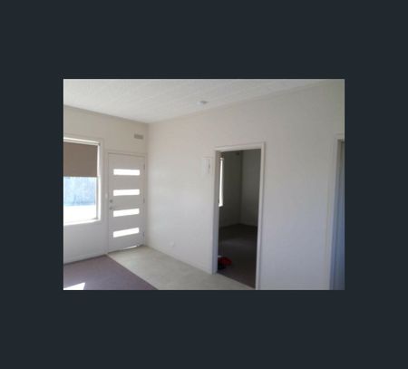 Unit 1/26 Cherry Cres, Morwell, Vic 3840 - Photo 3