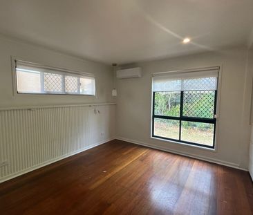 102 Barney Street, Barney Point, Qld 4680 - Photo 1