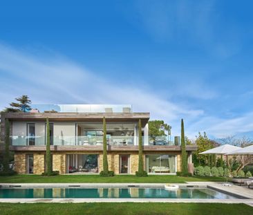 Antibes, villa contemporaine avec vue mer – 5 chambres – Toit-terra... - Photo 4