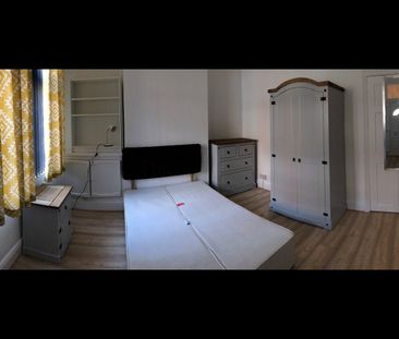 3 Bed Terraced House, Battenberg Road, LE3 - Photo 2