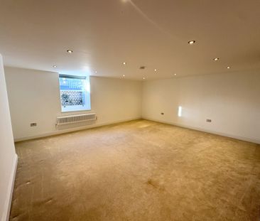 Middleton House - Photo 3