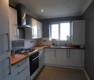 2 bedroom apartment to rent - Photo 6