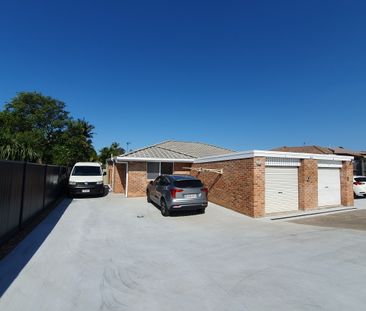 1/167 Olsen Avenue, Labrador QLD 4215 - Photo 6