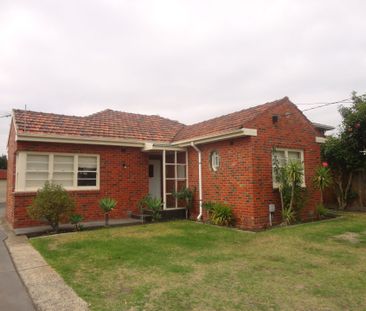 Spacious Two-Bedroom Home - Photo 3
