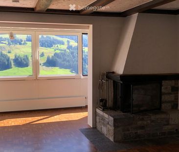 Charmante 4.5-Zimmer-Wohnung mit Balkon und schöner Aussicht in Wil... - Photo 1
