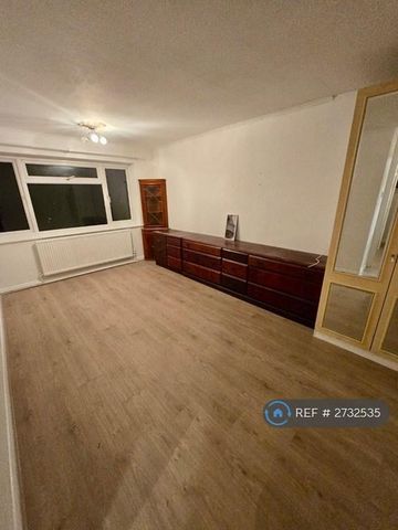 2 bedroom maisonette to rent - Photo 2