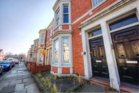 3 bedroom ground floor flat to rent - Photo 5