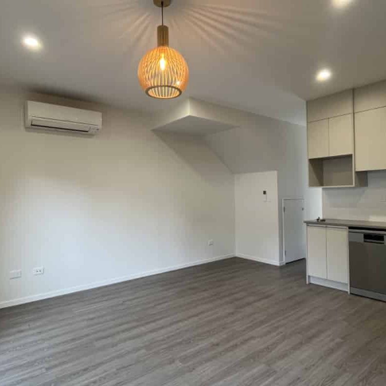 Opaheke, 3 bedrooms - Photo 1