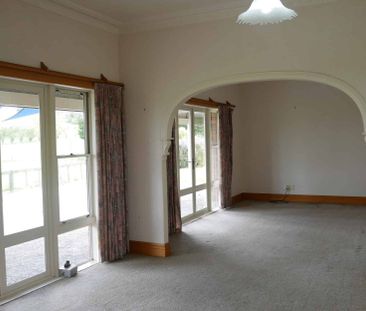 Spacious Country Living Just Minutes from Town - Photo 1