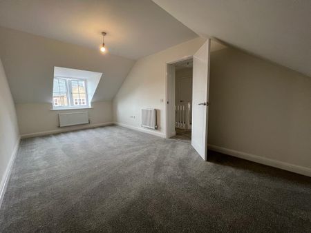 3 bedroom semi-detached house to rent - Photo 2