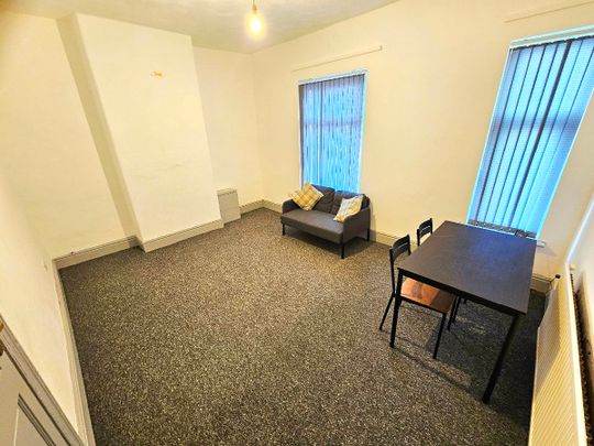 Stamford Road, Longsight, Manchester, M13 - Photo 1