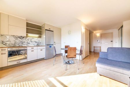 Studio to rent - Photo 3