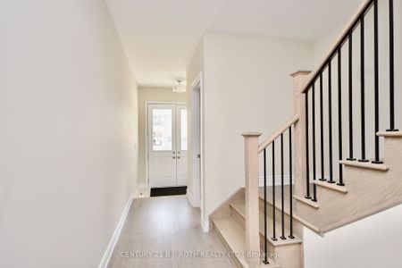 Detached Home For Lease | S8144846 - Photo 5