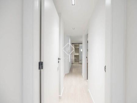 2 bedroom luxury Flat for rent in Valencia, Spain - Photo 5