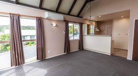 Charming and Spacious Home at 104a Allington Road - Photo 3