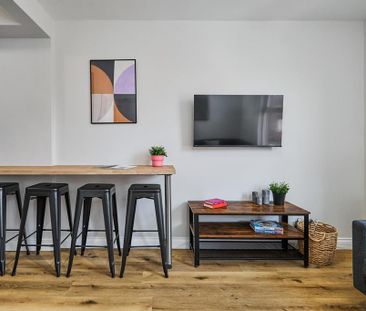 6 bedroom house to rent - Photo 1