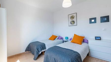 Carrer Justo Vilar, Valencia, Valencian Community 46011 - Photo 2