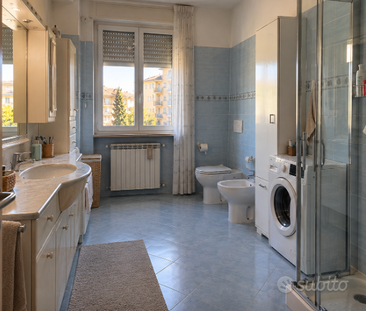 POSTO LETTO CON TERRAZZO A BORGO ROMA - Photo 2