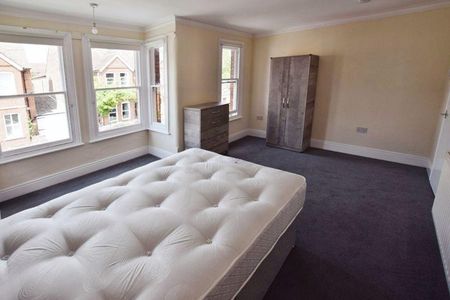 Mixed use to rent - Photo 2