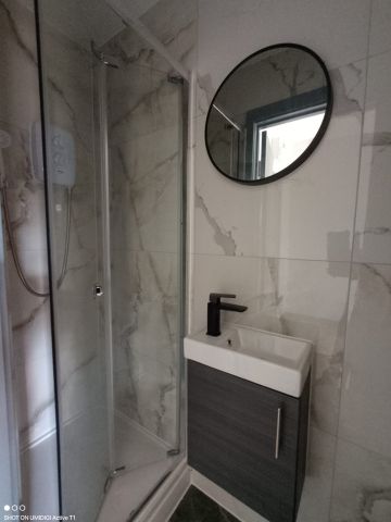Studio Flat, St Mary's Road, N9 - Photo 4